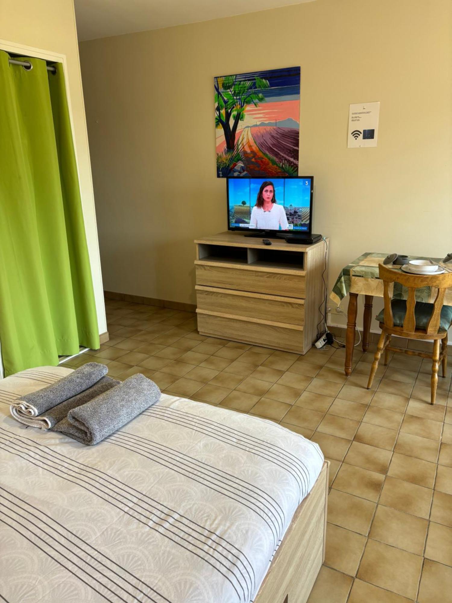 Appartement - Les Jardins De Cybele - Gréoux-les-Bains Extérieur photo